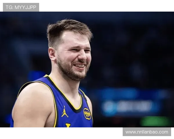 艾顿谈东契奇挡拆战术对手竟然派出四人包夹应对 艾顿谈东契奇挡拆战术对手竟然派出四人包夹应对